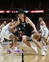 10分4板5助1断3帽！杨瀚森：满分100分的话 给自己首秀打60分