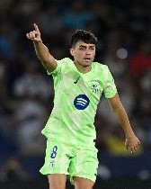 每体：巴萨受规则限制前2轮无法穿新球衣，皇马混搭做法达到要求