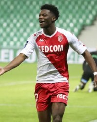 世俱杯投注-西媒：安切洛蒂亲自打电话 劝楚阿梅尼加盟皇马